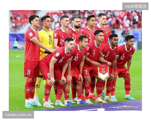 伊拉克公布的世界杯26人大名单中,由经验丰富的老将领衔,同时补充了多名年轻球员。 伊拉克公布的世界杯26人大名单中,由经验丰富的老将领衔,同时补充了多名年轻球员。